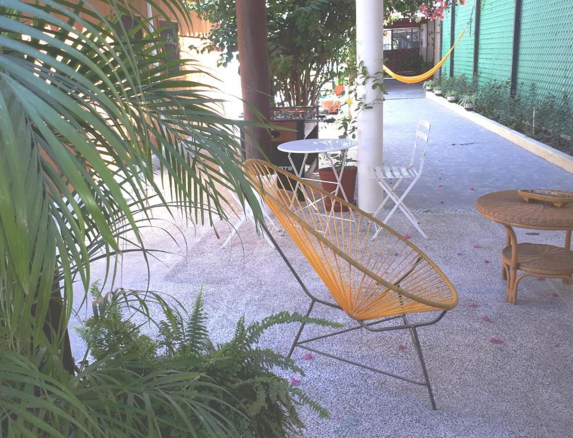 Hotel Casa Lao Centro à Zihuatanejo Extérieur photo