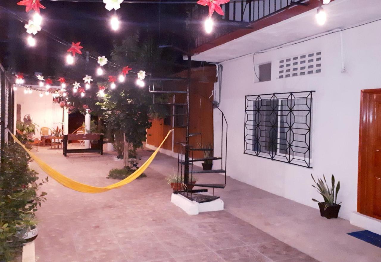Hotel Casa Lao Centro à Zihuatanejo Extérieur photo
